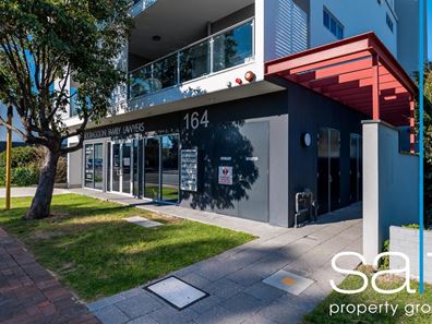 C3/164 Riseley Street, Booragoon WA 6154