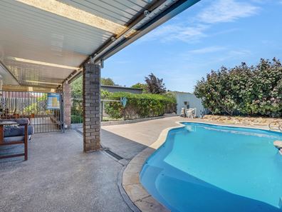 34 Cambridge Crescent, Cooloongup WA 6168