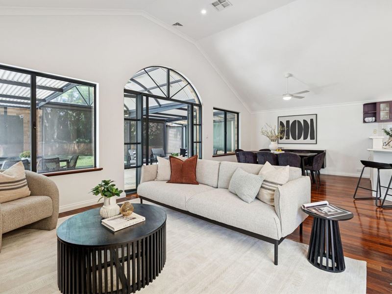 23 Crawshaw Crescent, Manning WA 6152