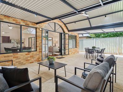 23 Crawshaw Crescent, Manning WA 6152