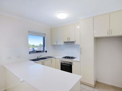 6/8 Ilumba Way, Nollamara WA 6061