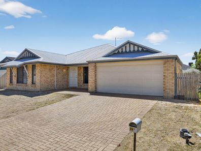 24 Pastrana Crescent, Port Kennedy WA 6172