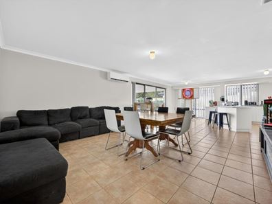 24 Pastrana Crescent, Port Kennedy WA 6172