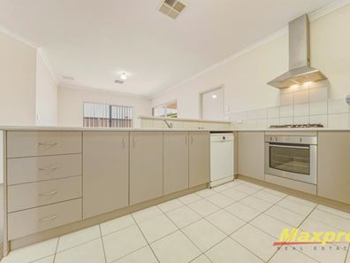 35B Clovelly Crescent, Lynwood WA 6147
