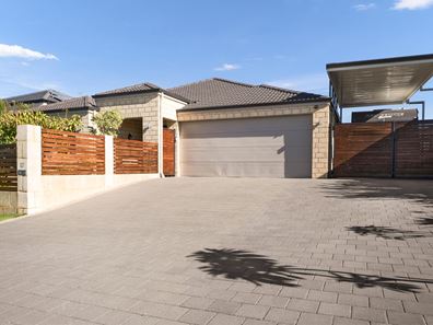17 Dumaresq Loop, Quinns Rocks WA 6030