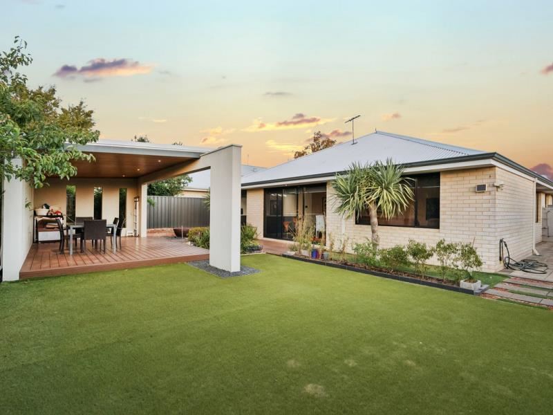56 Burdekin Turn, Hilbert WA 6112