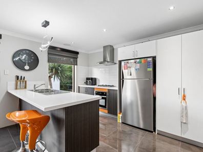 56 Burdekin Turn, Hilbert WA 6112