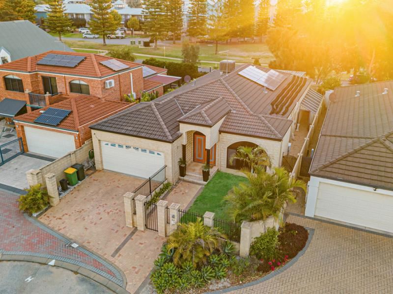 51 San Marco Quays, Halls Head