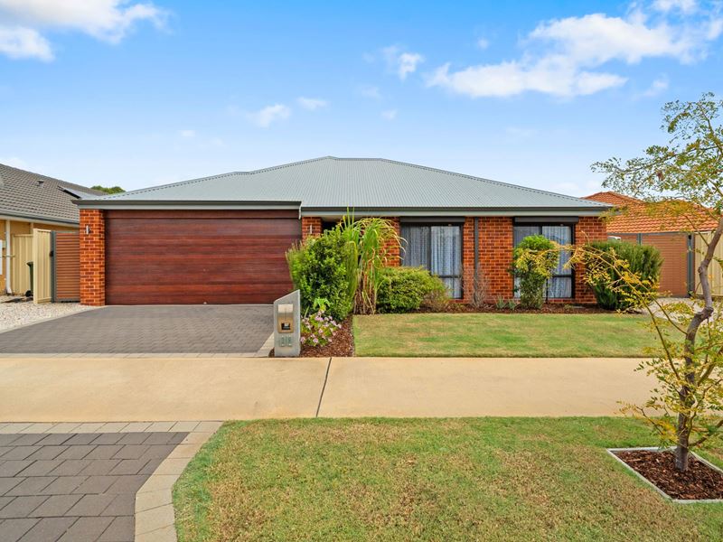 28 Ashwood Parkway, Lakelands WA 6180