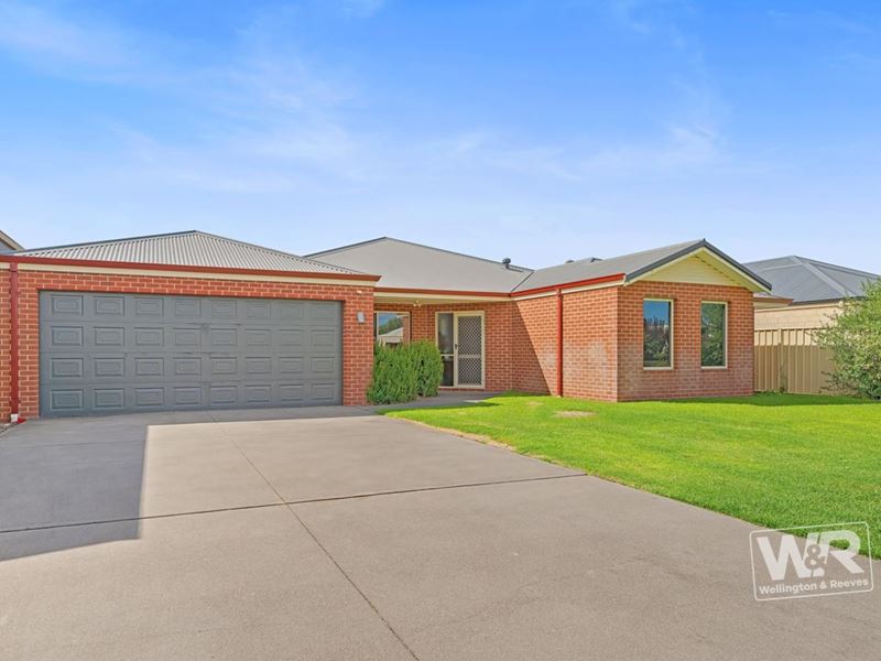 36 O'Keefe Parade, Mckail WA 6330