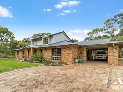 31 Queen Street, Little Grove WA 6330