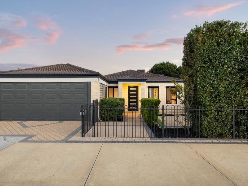 38 Currambine Boulevard, Currambine