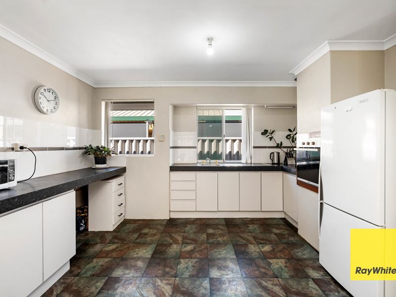 5 Settlers Way, Gosnells WA 6110