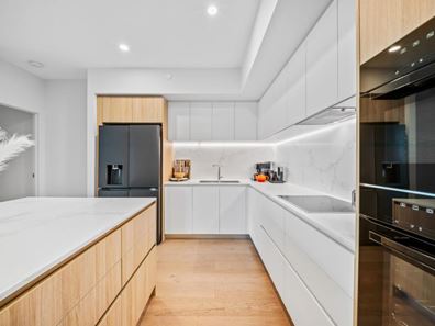 1104/3 KINTAIL Road, Applecross WA 6153