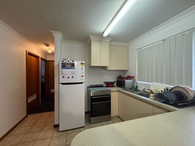 2/20 Bathurst Street, Mira Mar WA 6330