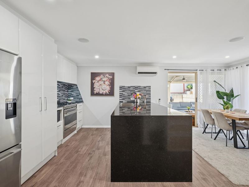 6 Welbourn Road, Swan View WA 6056