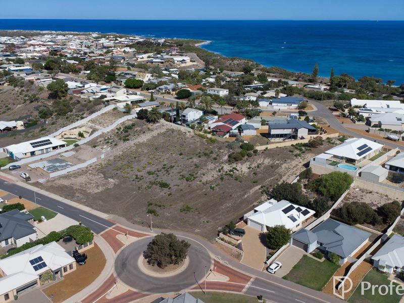 46 Stillwater Avenue, Drummond Cove WA 6532