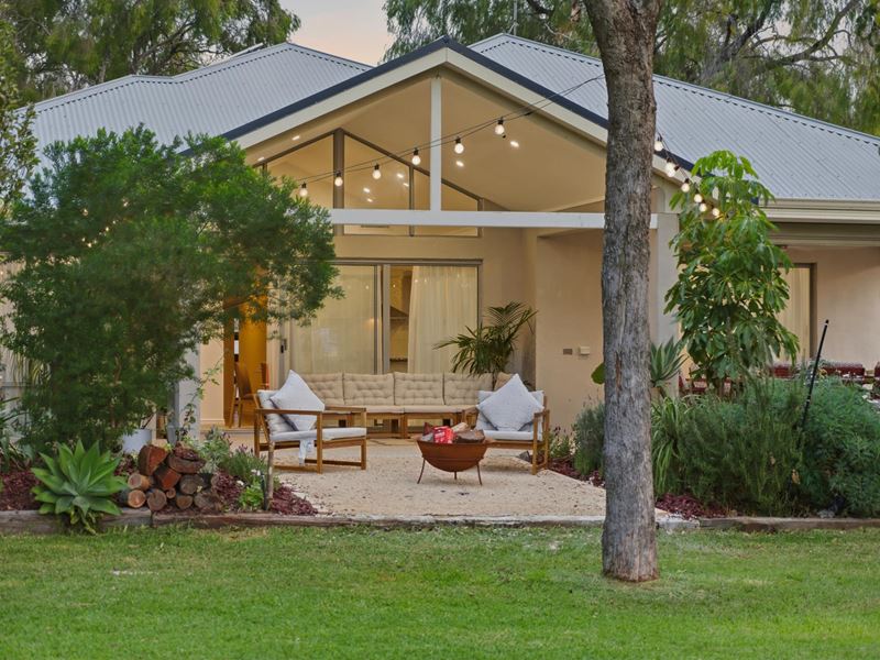 17 Lincoln Street, Abbey WA 6280