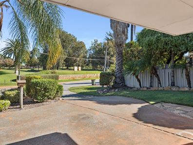 21A TELFORD CRESCENT, Stirling WA 6021