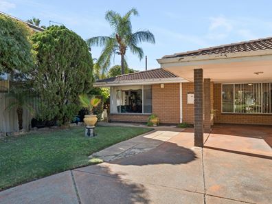21A TELFORD CRESCENT, Stirling WA 6021