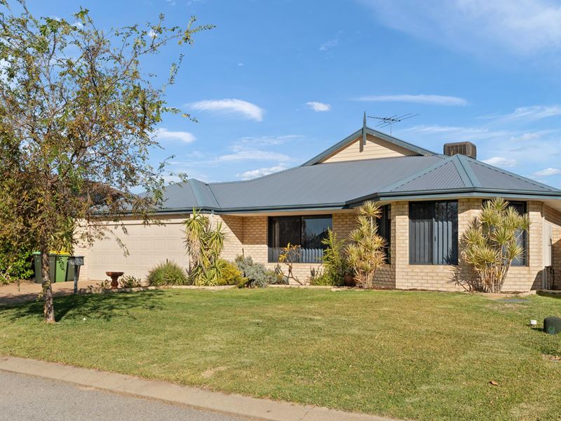 28 Montilla Crescent, Port Kennedy WA 6172