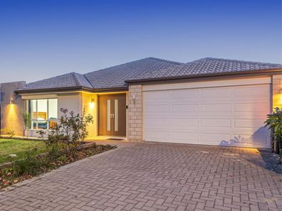 7 Bluebird Street, Wellard WA 6170