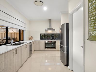 50 Acrasia Road, Baldivis WA 6171