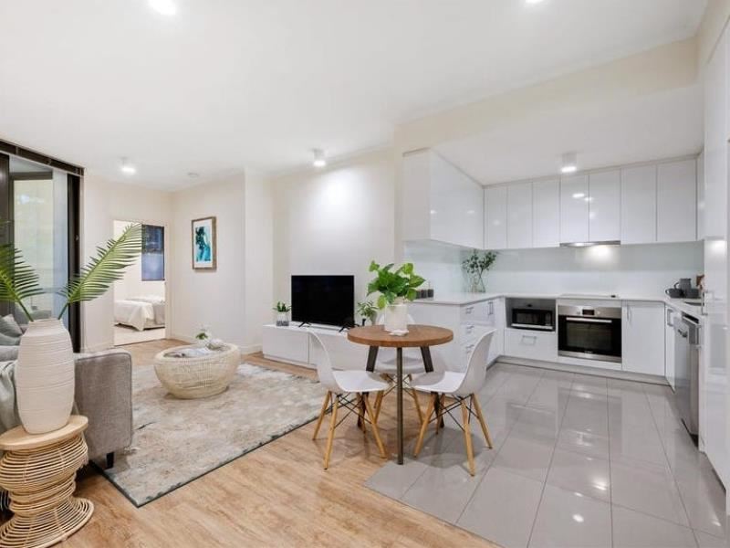 2/288 Lord Street, Highgate