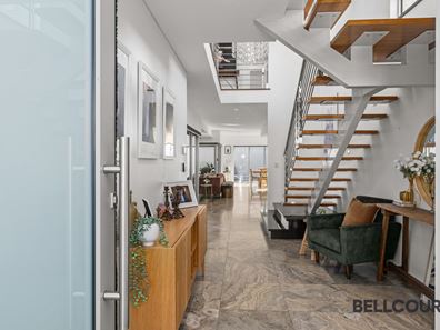 71A Rome Road, Melville WA 6156