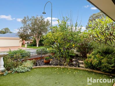 5 Tasman Loop, Dudley Park WA 6210