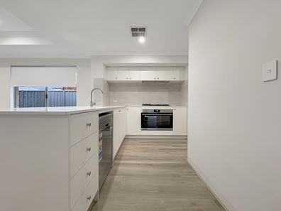 15 Serpentine Road, Baldivis WA 6171