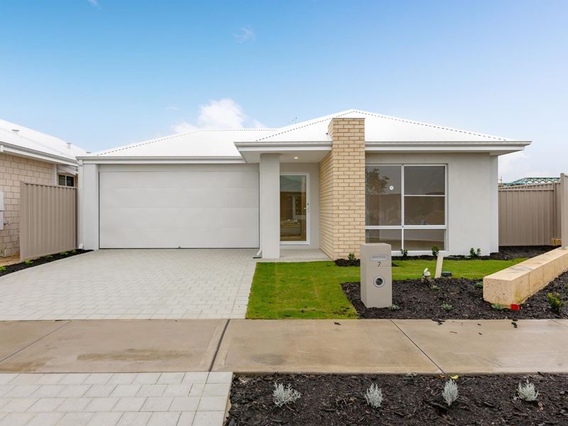 7 Magnificent Drive, Mandogalup WA 6167