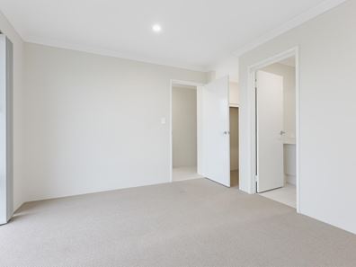 7 Magnificent Drive, Mandogalup WA 6167