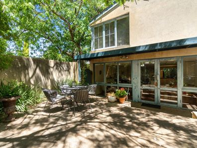 17 Reginald Street, Cottesloe WA 6011