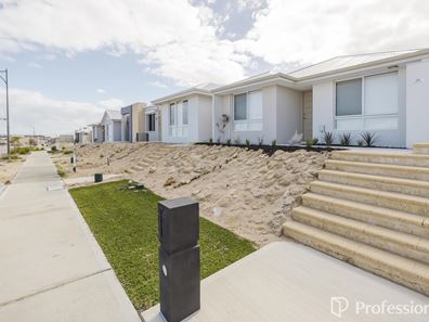 24 Mooloolaba Road, Alkimos WA 6038