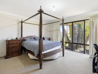 3 Lomatia Ramble, Halls Head WA 6210