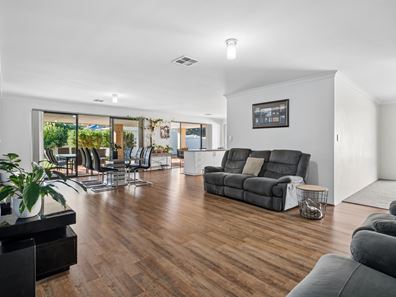 47 Sundercombe Loop, Waroona WA 6215