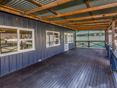 12 View Road, Safety Bay WA 6169