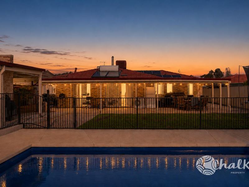 32 Holcombe Road, Warnbro WA 6169