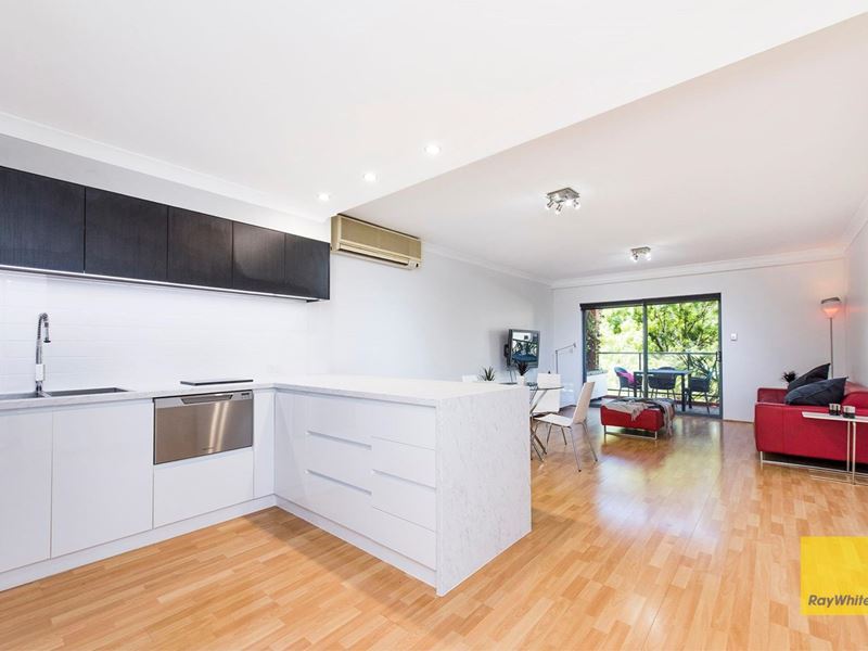 24/122 Mounts Bay Road, Perth WA 6000