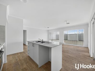21 Azzurra Loop, Two Rocks WA 6037