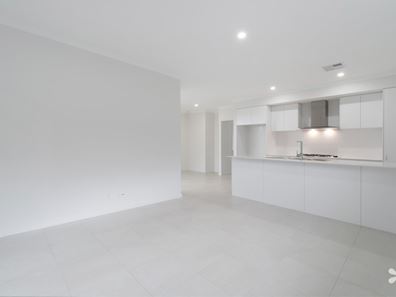 13 Durham Road, Aubin Grove WA 6164