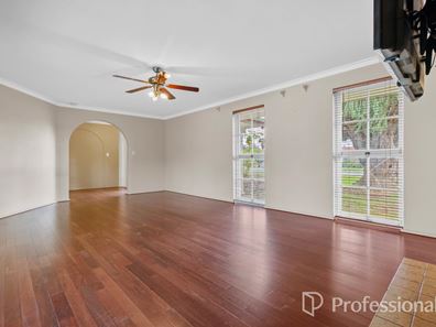 11 Turana Place, Rockingham WA 6168