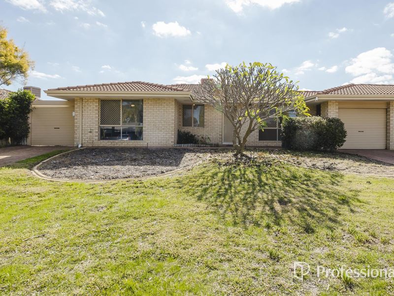 11A Holley Place, Marangaroo WA 6064
