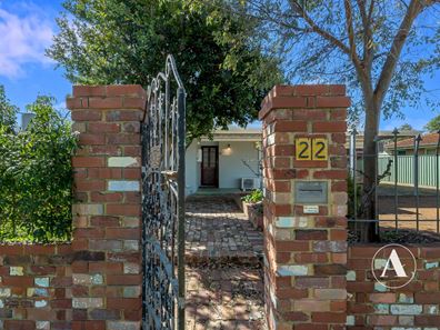 22 Orlestone Street, Gosnells WA 6110