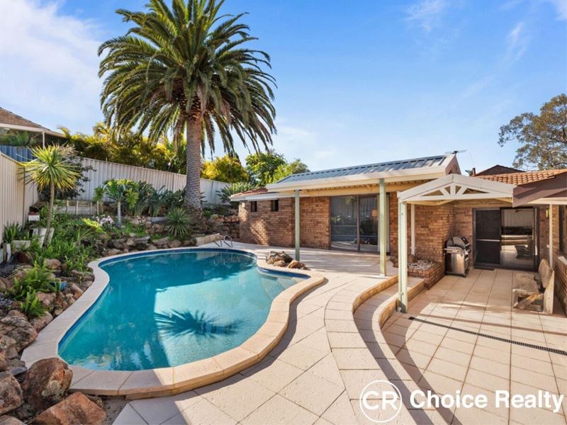 15 Harrington Crescent, Leeming WA 6149