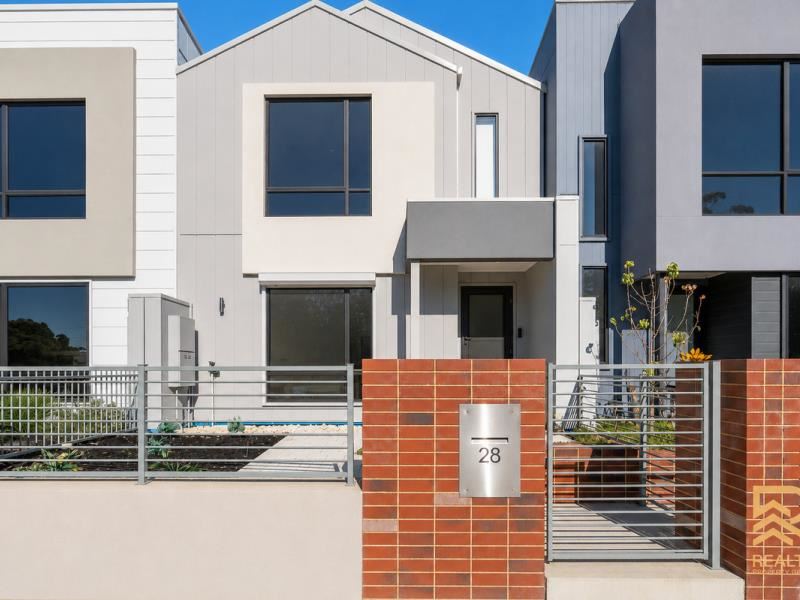 28 Horseshoe Promenade, Cockburn Central