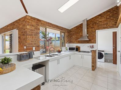 Room/5  8 Cornwall Close, Morley WA 6062