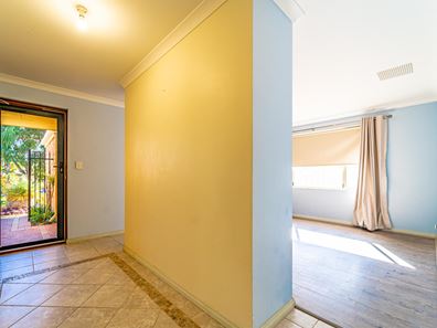 27 Mulloway Place, Warnbro WA 6169