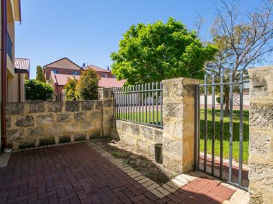 10/148 Forrest Street, Fremantle WA 6160